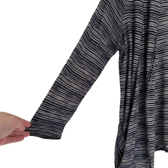 Torrid Womens Sweater Cardigan Knit Size Large Open Front Navy Stripes Waterfall - Picture 4 of 16
